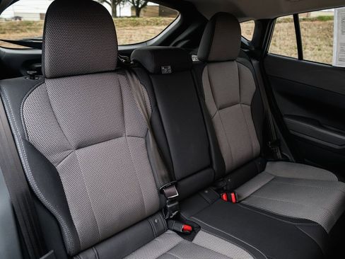 Used 2024 Subaru Crosstrek 2.0i Premium image 44