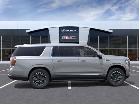 New 2026 GMC Yukon XL Elevation AWD/4WD image 5