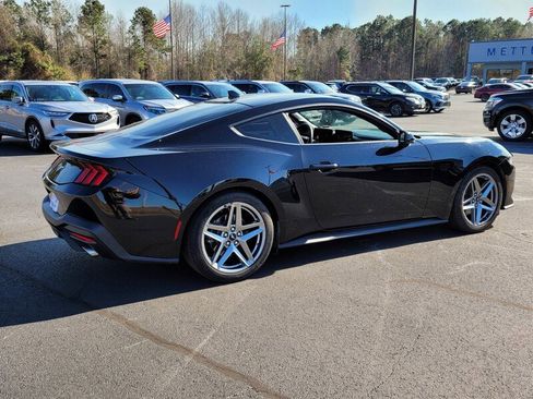 Used 2024 Ford Mustang Coupe image 10