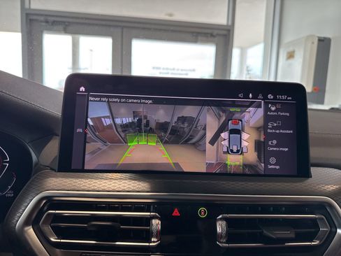 Certified 2024 BMW X4 M40i w/ Premium Package image 20