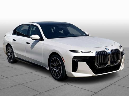 New 2026 BMW 740i 740i image 2
