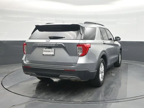 Used 2020 Ford Explorer XLT w/ Equipment Group 202A image 24