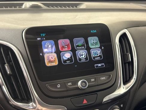 Used 2018 Chevrolet Equinox Premier AWD/4WD image 20