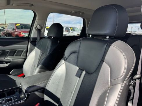 Used 2022 Kia Sorento SX image 12