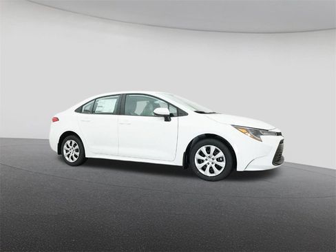 New 2026 Toyota Corolla LE image 28