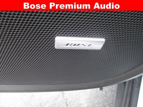 Used 2023 Chevrolet Traverse RS AWD/4WD image 19