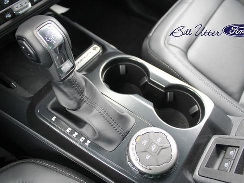 New 2026 Ford Bronco Outer Banks image 12