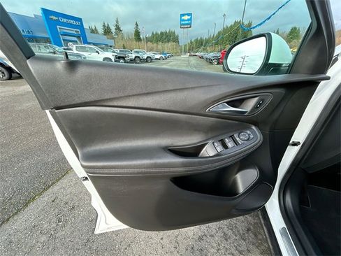 Certified 2023 Buick Encore GX Preferred w/ Cold Weather Comfort Package image 21