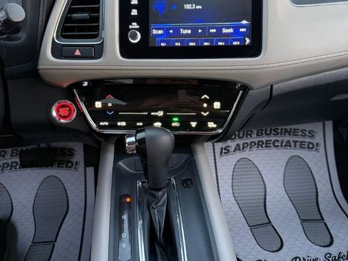 Used 2021 Honda HR-V EX image 16