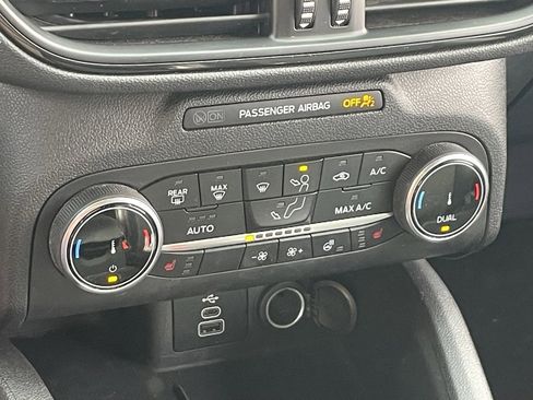 Used 2024 Ford Escape ST-Line image 5