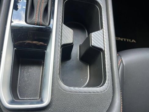 Used 2023 Nissan Sentra SR w/ SR Premium Package FWD image 20