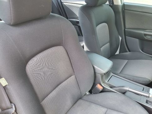 Used 2007 MAZDA MAZDA3 i Touring FWD image 38
