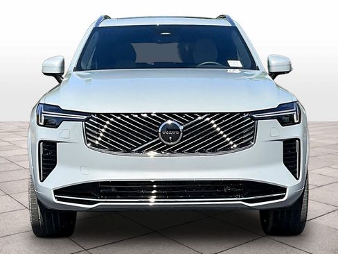 New 2026 Volvo XC90 B5 Plus w/ Protection Package Premier image 5