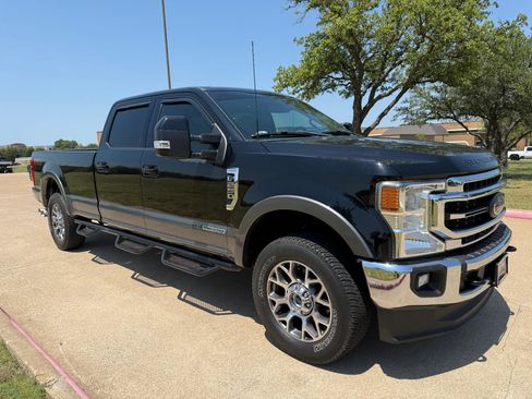 Used 2022 Ford F250 Lariat w/ Lariat Ultimate Package image 2