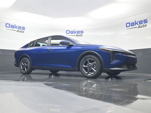 New 2026 Kia K4 LXS image 36