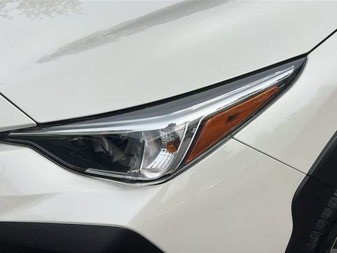 Certified 2024 Subaru Crosstrek 2.0i Premium AWD/4WD image 9