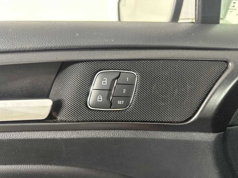 Used 2019 Ford Fusion Titanium image 28