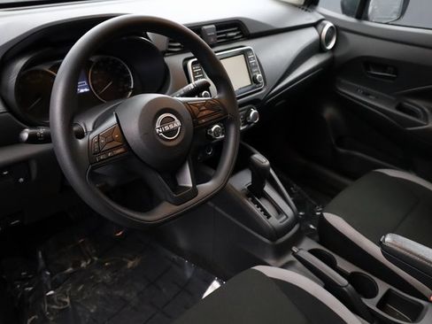 Used 2025 Nissan Versa S w/ Trunk Package image 10