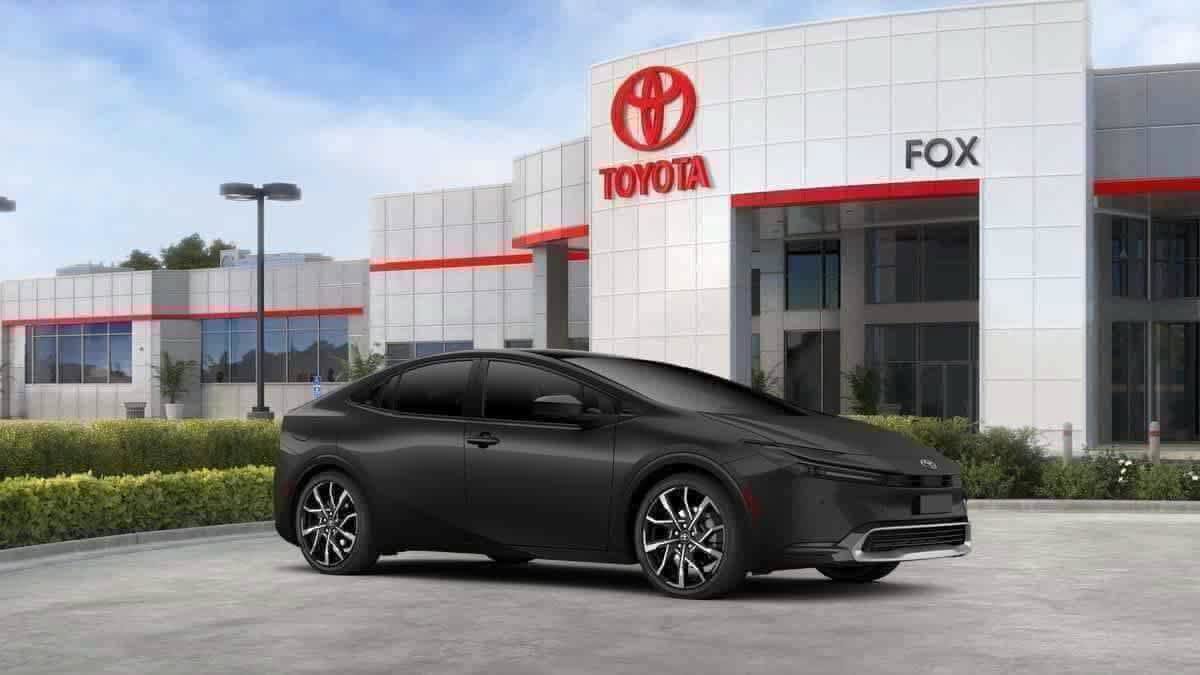 New 2026 Toyota Prius Plug-In Hybrid FWD image 13
