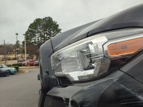 Used 2017 Toyota Tacoma SR5 w/ Tow Package image 26