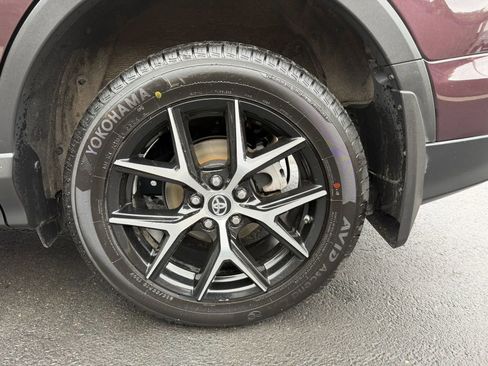 Used 2017 Toyota RAV4 SE w/ Power Special Value Package image 28