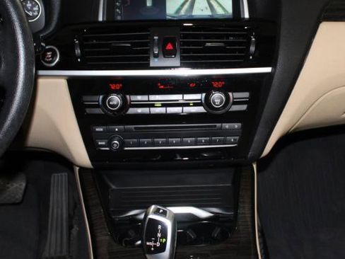 Used 2017 BMW X3 xDrive28i image 11