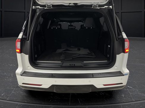 Used 2020 Lincoln Navigator L Reserve w/ Luxury Package image 15