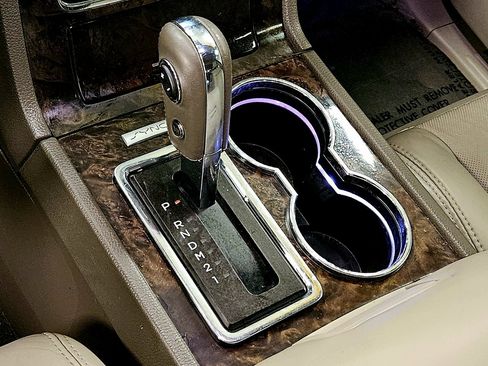 Used 2016 Lincoln Navigator Select image 45