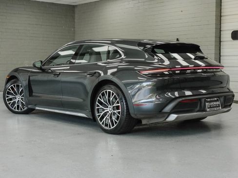 Used 2022 Porsche Taycan 4S AWD/4WD image 35