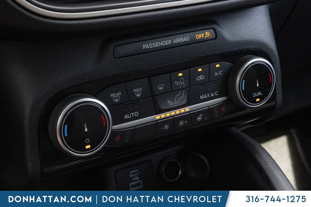 Used 2022 Ford Escape SE w/ SE Sport Appearance Package AWD/4WD image 12
