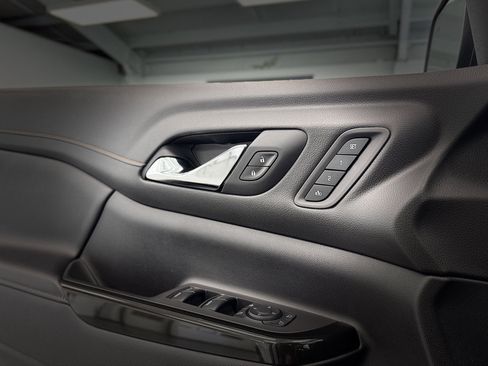 Used 2021 GMC Acadia AT4 w/ Technology Package AWD/4WD image 20