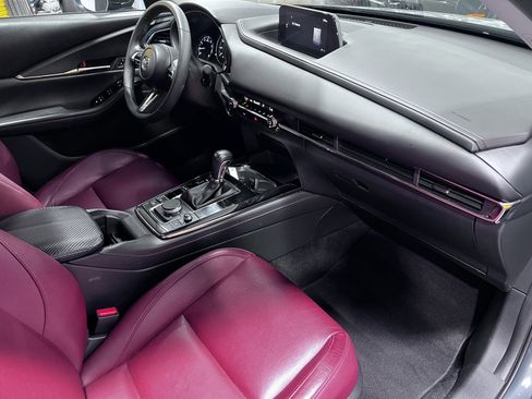 Used 2024 MAZDA CX-30 AWD 2.5 S w/ Preferred Package image 16