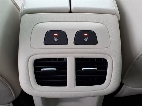 Certified 2023 Buick Envision Avenir image 6