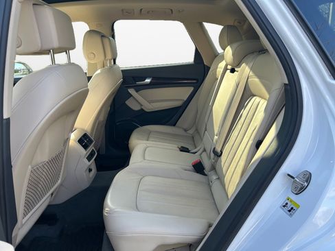 Used 2018 Audi Q5 2.0T Premium w/ Convenience Package image 13