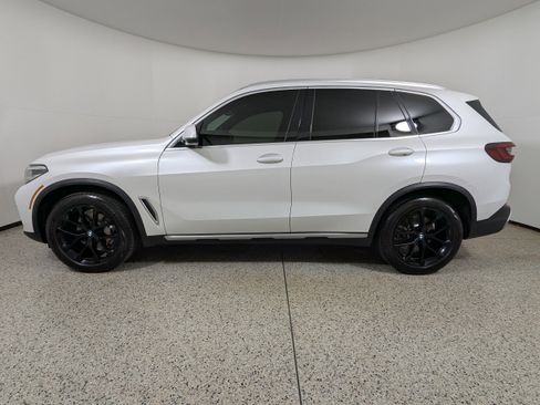 Used 2022 BMW X5 sDrive40i w/ Premium Package image 4