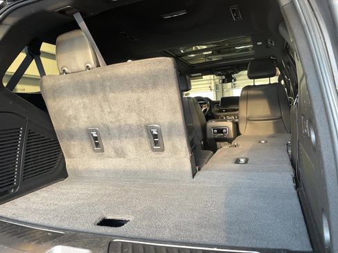 Used 2022 Chevrolet Tahoe LT w/ LT Signature Plus Package image 29