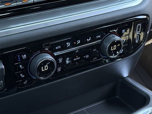 New 2026 Chevrolet Silverado 1500 High Country image 17