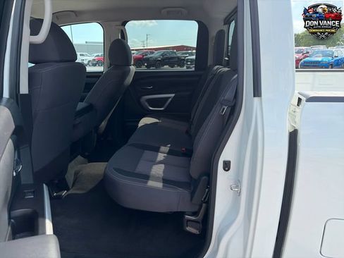 Used 2024 Nissan Titan SV AWD/4WD image 23