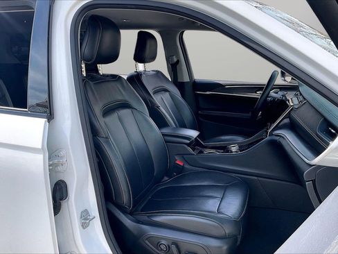 Used 2021 Jeep Grand Cherokee L Limited image 24