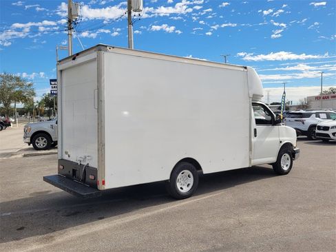 Used 2019 Chevrolet Express 3500 Work Van w/ Power Convenience Package image 7
