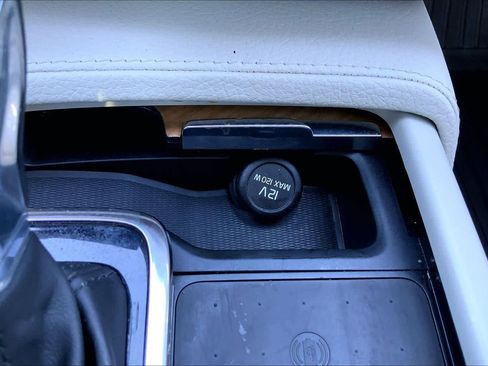 Used 2022 Volvo XC90 T6 Momentum w/ Advanced Package image 35