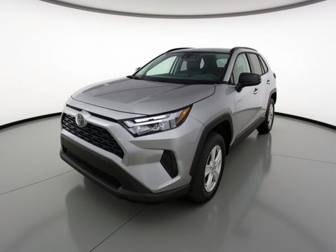Used 2025 Toyota RAV4 LE image 3