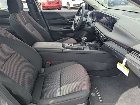 Used 2026 Nissan Sentra SR w/ Floor Mat Package FWD image 35