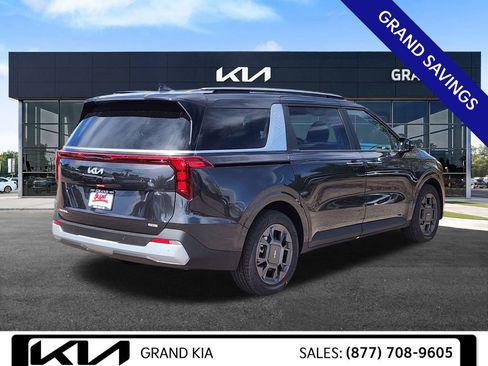 New 2026 Kia Carnival EX image 5