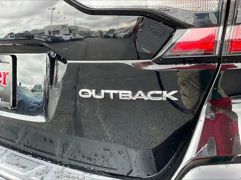 Used 2021 Subaru Outback Limited w/ Popular Package #2 AWD/4WD image 24