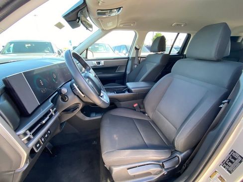 Used 2024 Hyundai Santa Fe SE image 25