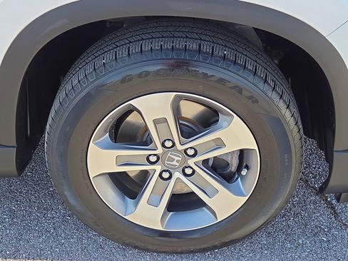 Used 2024 Honda Pilot EX-L image 7