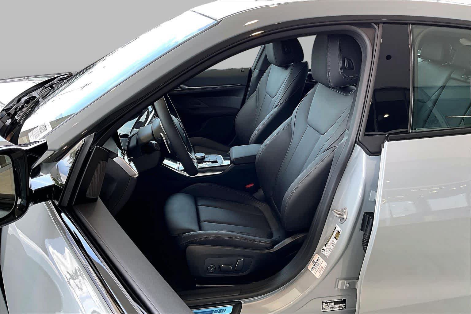 New 2026 BMW M440i w/ Premium Package RWD image 9