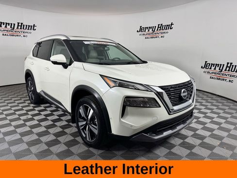 Used 2023 Nissan Rogue SL w/ SL Premium Package image 6