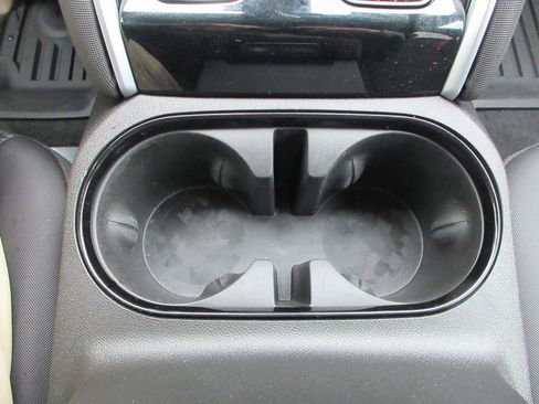 Used 2025 Chevrolet Colorado Z71 image 25